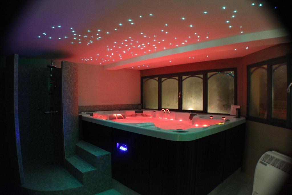 Charme & Business Hotel Lyon Limonest Εξωτερικό φωτογραφία
