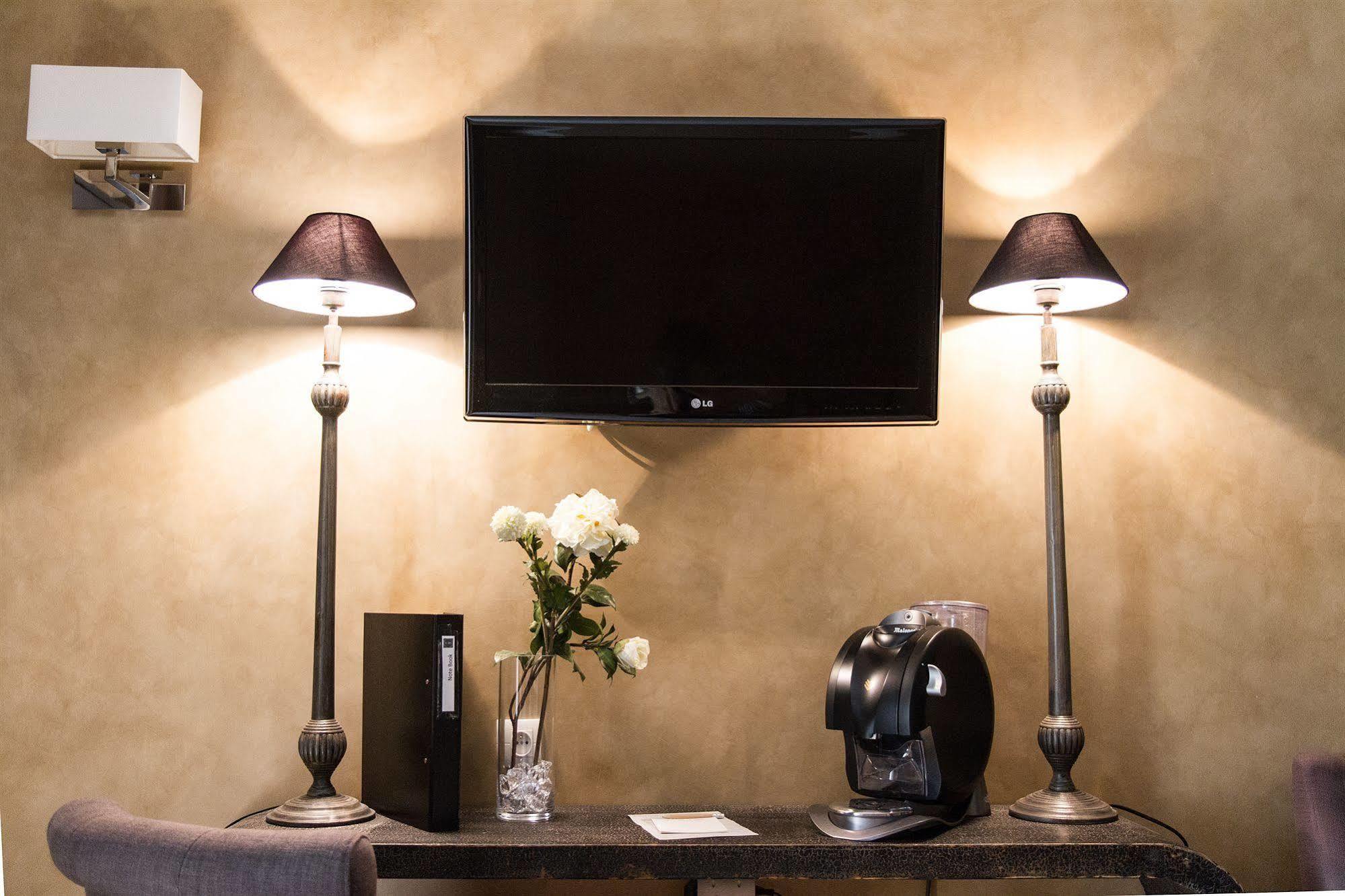 Charme & Business Hotel Lyon Limonest Εξωτερικό φωτογραφία
